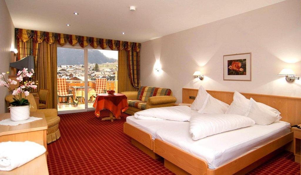 Hotel Flora Lagundo Camera foto