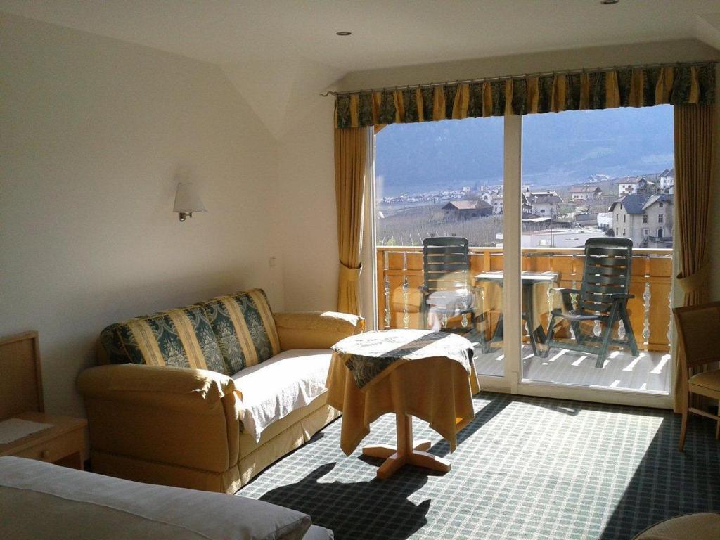 Hotel Flora Lagundo Camera foto